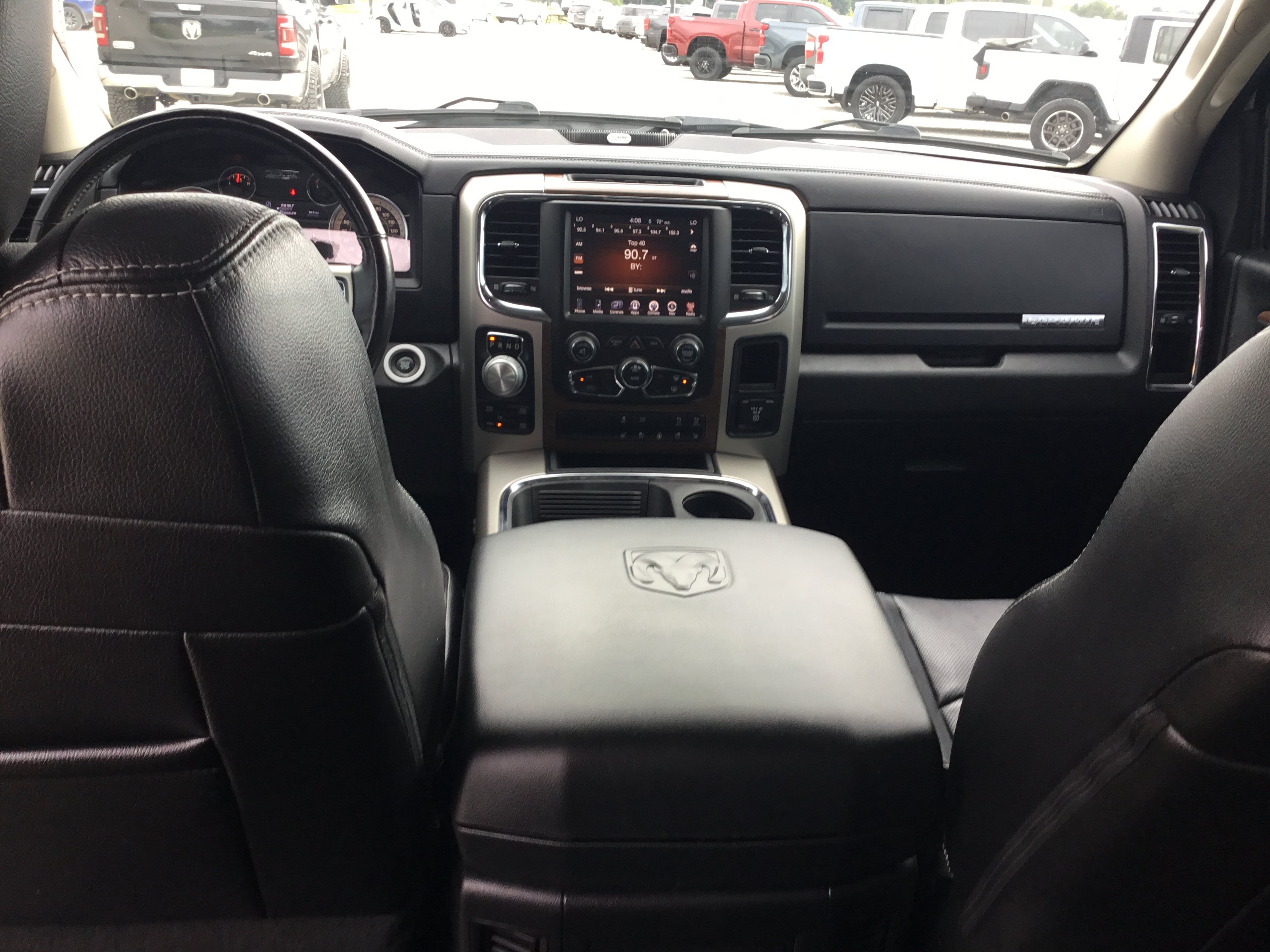 Used 2017 RAM 1500 Laramie w/ Convenience Group AWD/4WD image 13