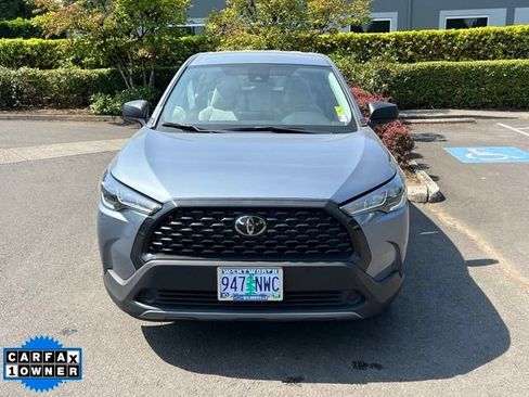Used 2022 Toyota Corolla Cross L AWD/4WD image 2