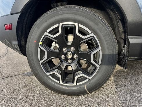 New 2025 Ford Bronco Sport Outer Banks image 11