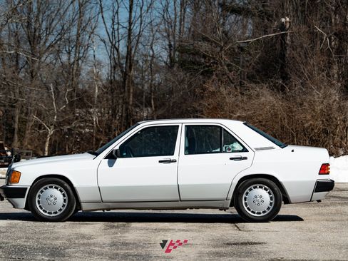 Used 1991 Mercedes-Benz 190 E 2.6 image 15