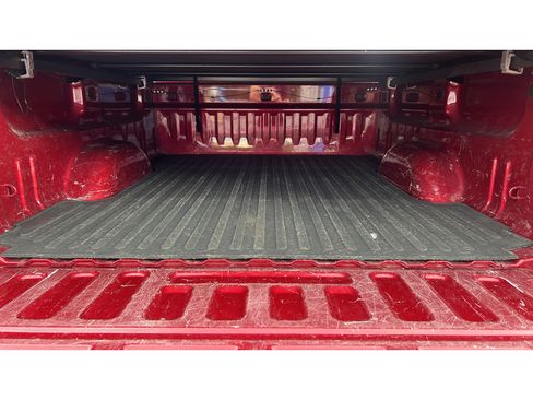 Used 2018 Chevrolet Silverado 1500 LT w/ All Star Edition AWD/4WD image 26