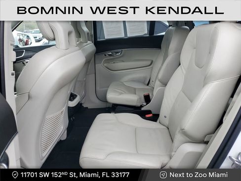 Used 2020 Volvo XC90 T6 Momentum w/ Protection Package Premier image 8
