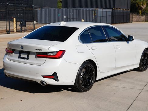 Used 2019 BMW 330i Sedan w/ Premium Package image 16
