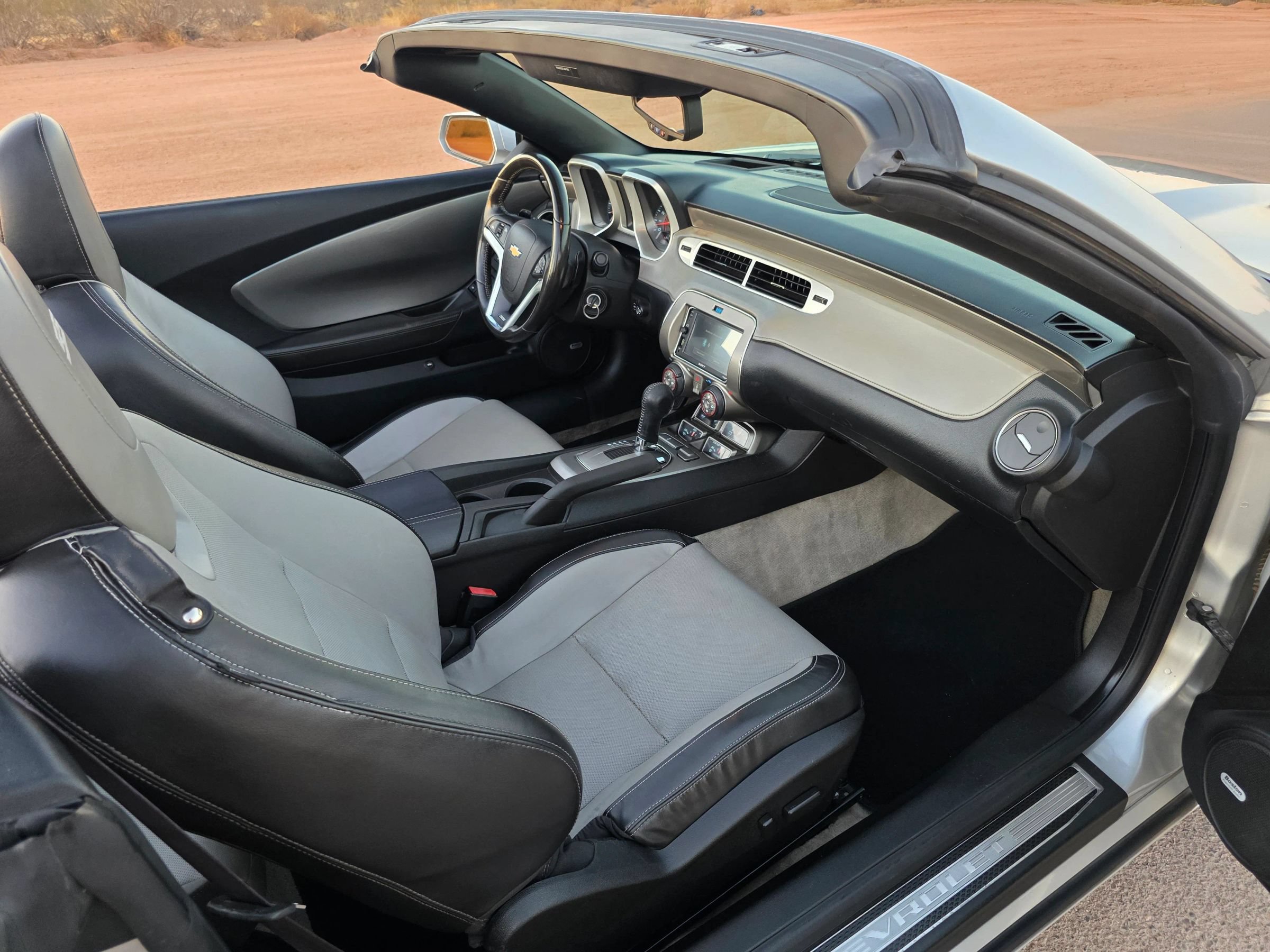 Used 2012 Chevrolet Camaro SS RWD image 22