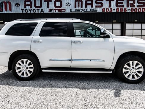 Used 2020 Toyota Sequoia Platinum RWD image 20