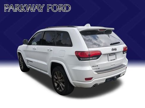 Used 2017 Jeep Grand Cherokee Limited 75th Anniversary AWD/4WD image 7