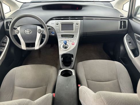 Used 2015 Toyota Prius Three FWD image 16