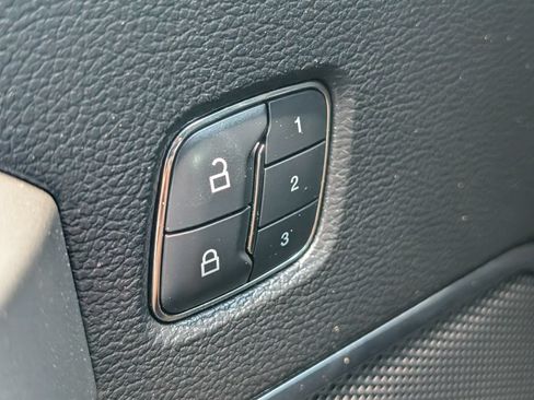 Used 2016 Ford F150 Lariat w/ Equipment Group 502A Luxury RWD image 11