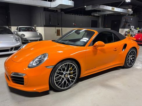 Used 2014 Porsche 911 Turbo S image 4