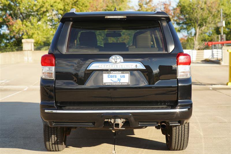 Used 2011 Toyota 4Runner Limited AWD/4WD image 4