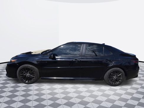 Used 2021 Toyota Camry SE w/ Carpet Mat Package (TMS) FWD image 5