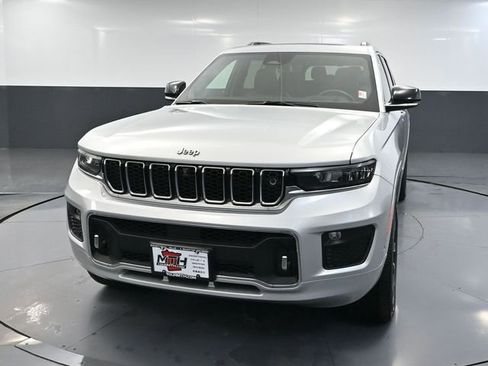 Used 2022 Jeep Grand Cherokee L Overland w/ Advanced Protech Group III image 13