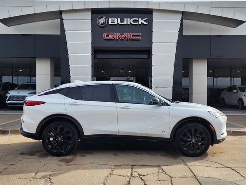 New 2026 Buick Envista Sport Touring w/ Convenience I Package image 3