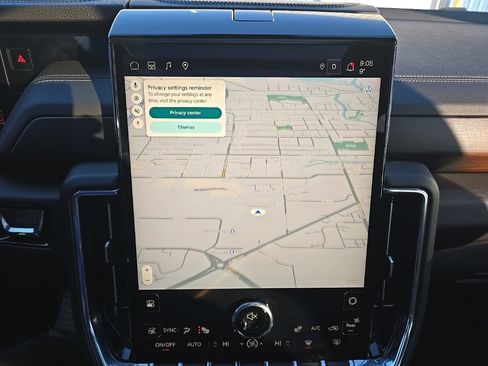 Used 2025 GMC Yukon Denali image 27