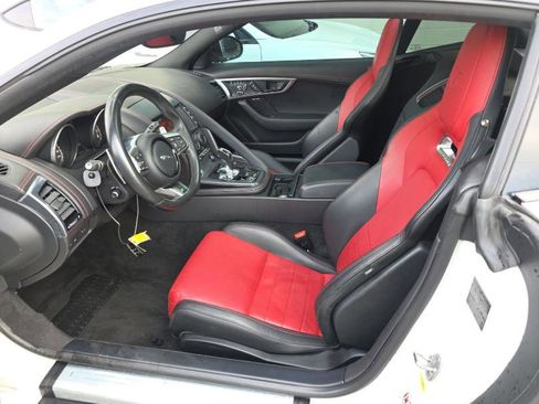 Used 2018 Jaguar F-TYPE R image 4