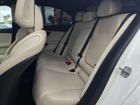 Used 2025 Mercedes-Benz C 300 Sedan image 17