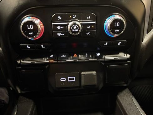 Used 2020 GMC Sierra 1500 Elevation w/ Elevation Value Package AWD/4WD image 21