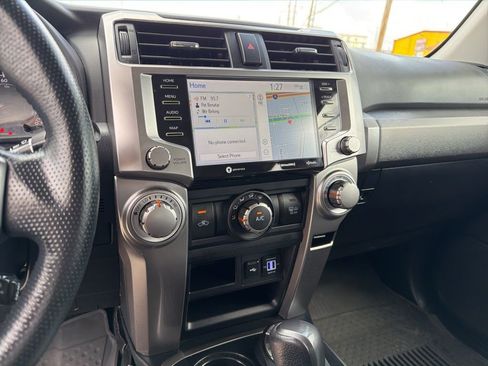 Used 2022 Toyota 4Runner SR5 Premium w/ Moonroof Package image 10