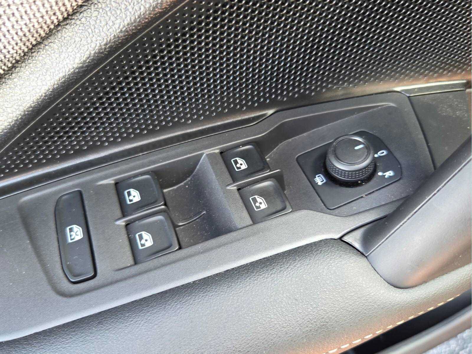Used 2026 Volkswagen Tiguan S FWD image 31