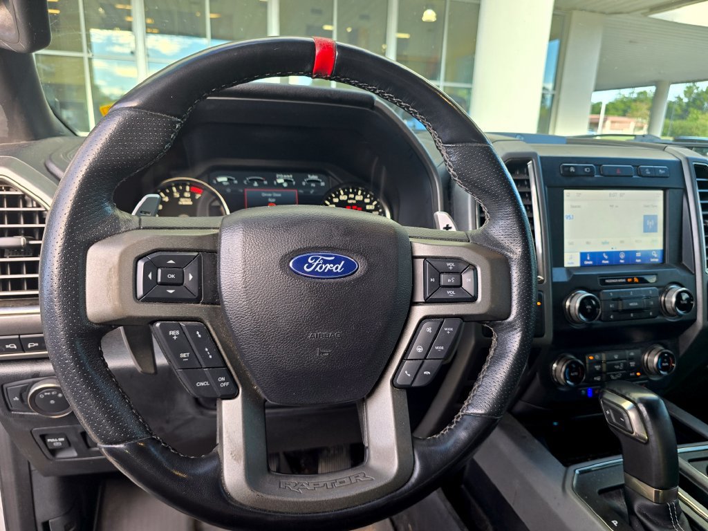 Used 2019 Ford F150 Raptor w/ Equipment Group 802A Luxury AWD/4WD image 4
