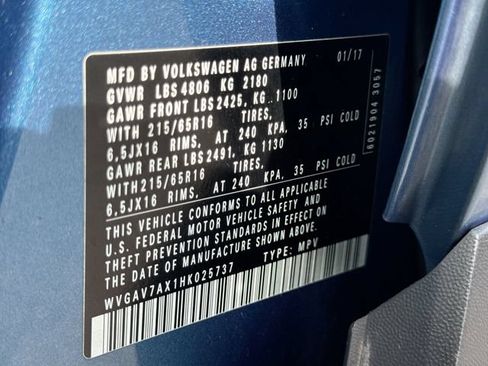 Used 2017 Volkswagen Tiguan S FWD image 33