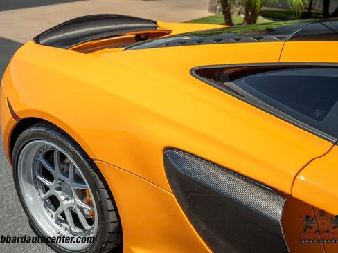Used 2012 McLaren MP4-12C Coupe RWD image 36