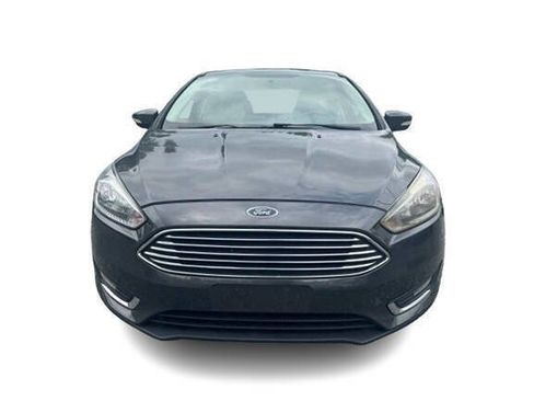 Used 2017 Ford Focus Titanium image 1