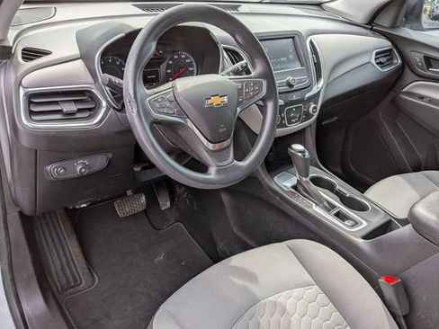 Used 2018 Chevrolet Equinox LS FWD image 17