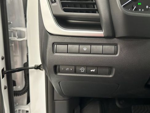 New 2026 Nissan Rogue SV AWD/4WD image 19