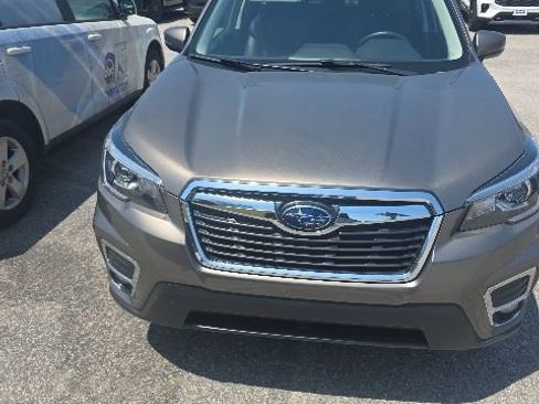 Used 2019 Subaru Forester Limited w/ Popular Package #3 AWD/4WD image 8