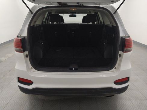 Used 2020 Kia Sorento LX FWD image 29