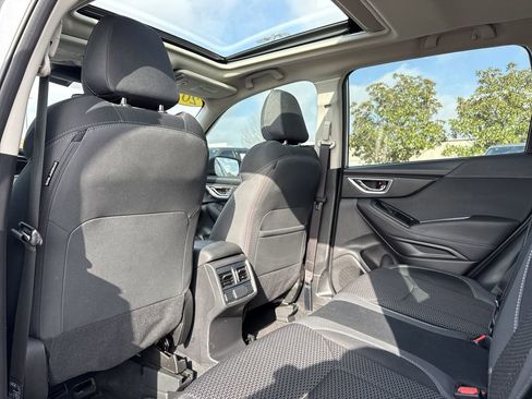 Used 2024 Subaru Forester Premium image 11