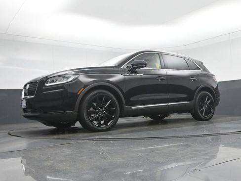 Used 2022 Lincoln Nautilus Reserve w/ Monochromatic Package AWD/4WD image 48