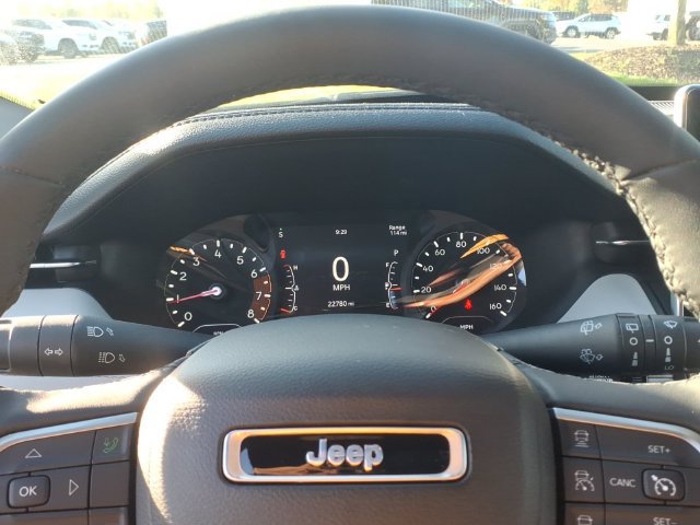 Certified 2023 Jeep Compass Limited AWD/4WD image 19