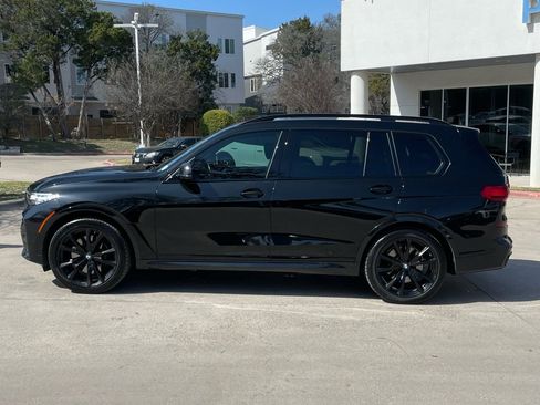 Used 2022 BMW X7 xDrive40i w/ M Sport Package image 3