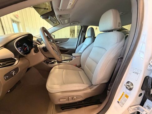 Used 2022 Chevrolet Malibu LT FWD image 20