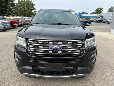 Used 2016 Ford Explorer XLT AWD/4WD image 8