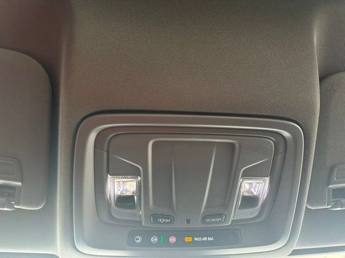 Used 2025 GMC Sierra 2500 Pro AWD/4WD image 25