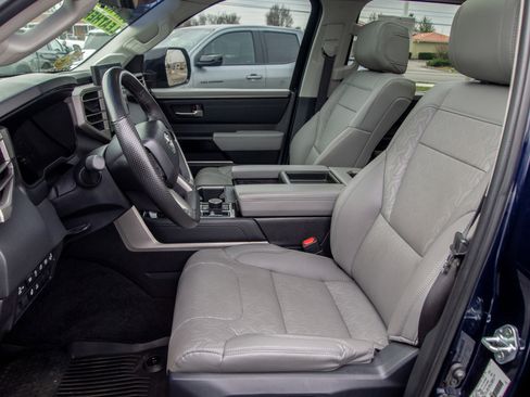 Used 2024 Toyota Tundra Limited AWD/4WD image 12