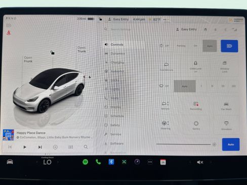 Used 2023 Tesla Model Y Long Range image 41