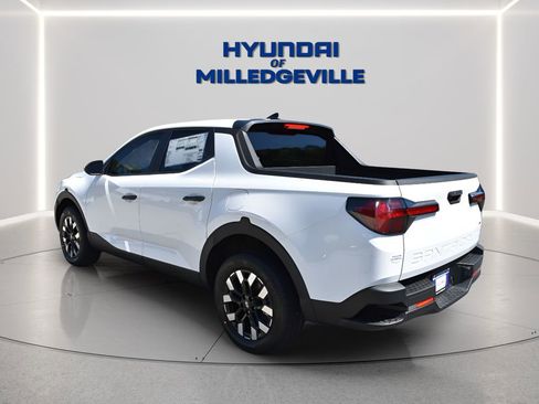 New 2025 Hyundai Santa Cruz SE AWD/4WD image 2