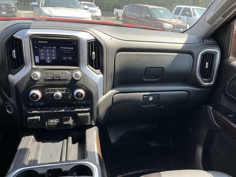 Used 2019 GMC Sierra 1500 SLT w/ SLT Premium Plus Package AWD/4WD image 13
