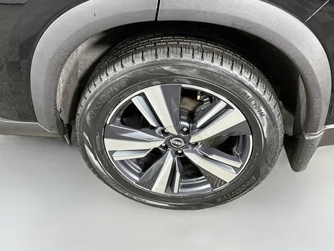 Certified 2024 Nissan Rogue SL FWD image 35