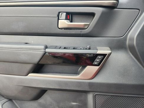 Used 2025 Toyota Tundra Limited image 13