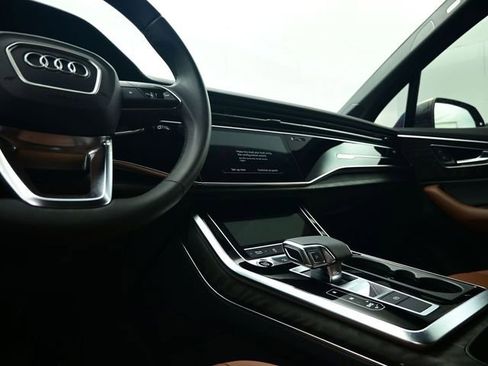 Used 2021 Audi Q7 3.0T Premium Plus image 25