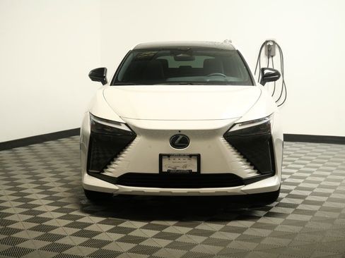 Used 2023 Lexus RZ 450e Premium w/ Accessory Package (2T) AWD/4WD image 2