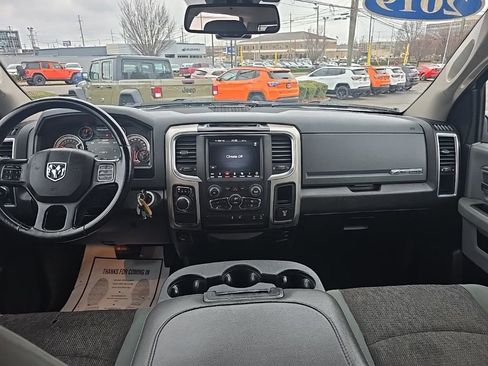 Used 2019 RAM 1500 Big Horn image 22