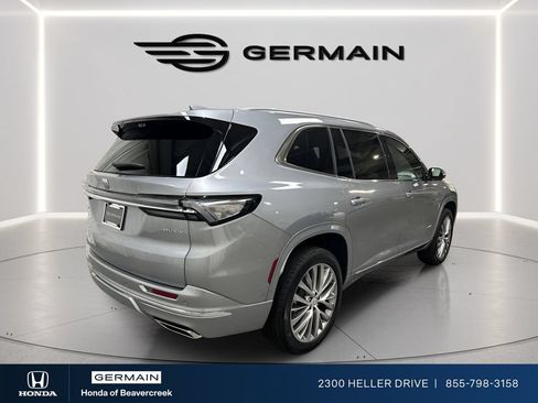 Used 2026 Buick Enclave Avenir w/ Super Cruise Package FWD image 8