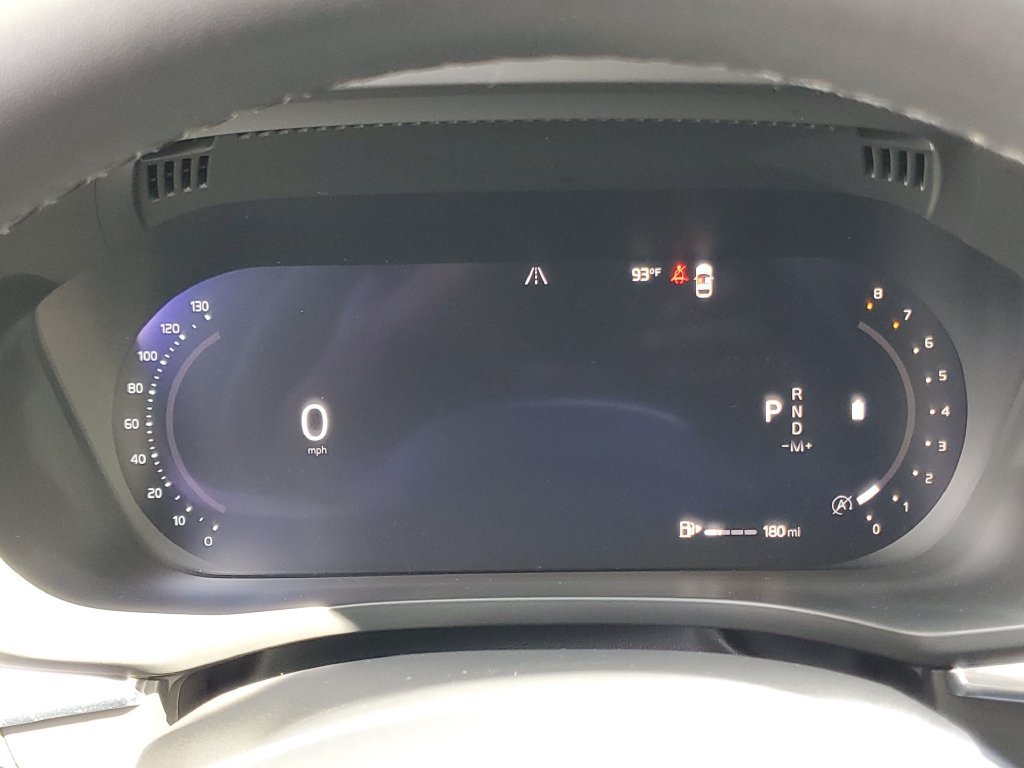 Certified 2024 Volvo XC60 B5 Core AWD/4WD image 22
