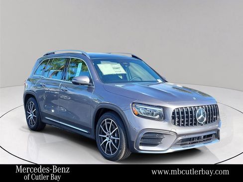 New 2025 Mercedes-Benz GLB 35 AMG 4MATIC image 1